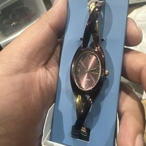 Works AVON QUARTZ WATCH FOR Women Oval Stainless Steel New Battery In Box